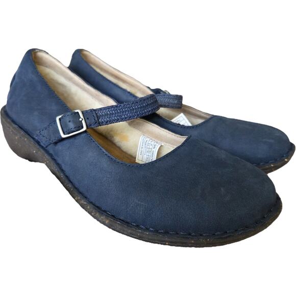UGG Kandace Navy Blue Nubuck Mary Jayne Preppy Cottage Comfort Shoes EUC 10 - Picture 1 of 12